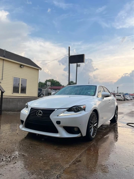 2014 Lexus IS F 2nd Gen - Image 5 of 11