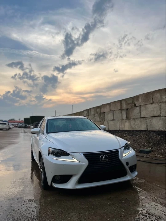 2014 Lexus IS F 2nd Gen - Image 4 of 11