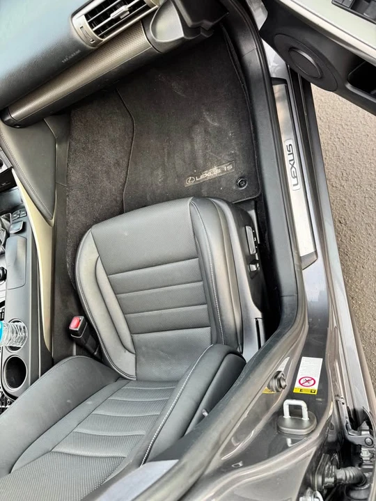 2014 Lexus IS 3rd Gen - Image 14 of 17