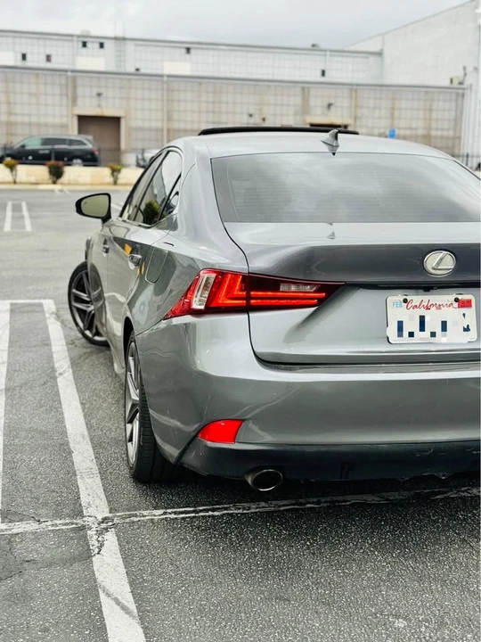 2014 Lexus IS 3rd Gen - Image 11 of 17