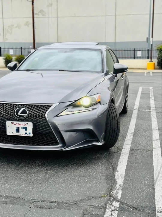 2014 Lexus IS 3rd Gen - Image 6 of 17