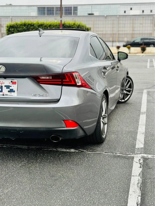 2014 Lexus IS 3rd Gen - Image 9 of 17