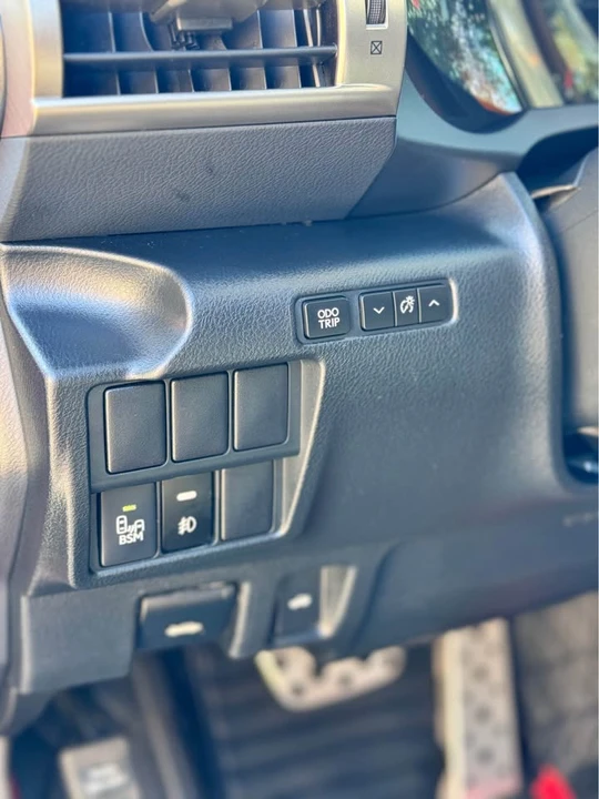2014 Lexus IS 3rd Gen - Image 14 of 20