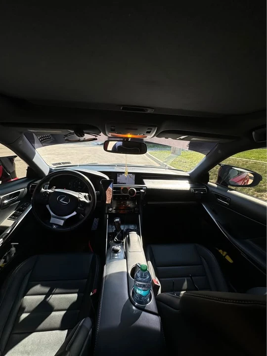 2014 Lexus IS 3rd Gen - Image 18 of 20