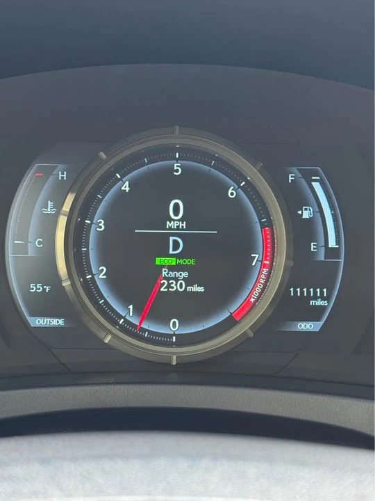 2014 Lexus IS 3rd Gen - Image 19 of 20