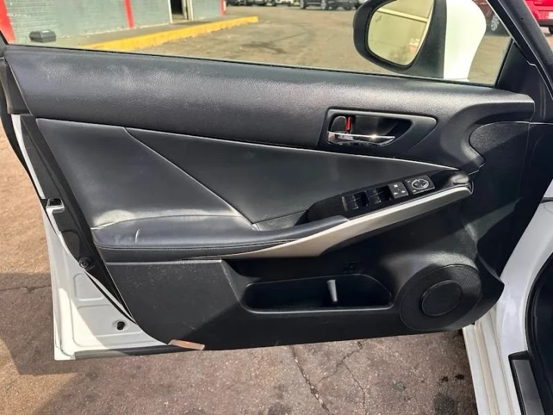 2014 Lexus IS 3rd Gen - Image 15 of 20