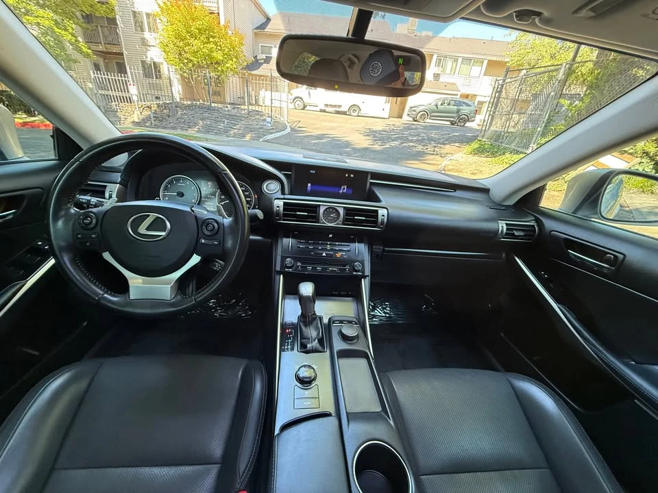 2014 Lexus IS 3rd Gen - Image 14 of 20