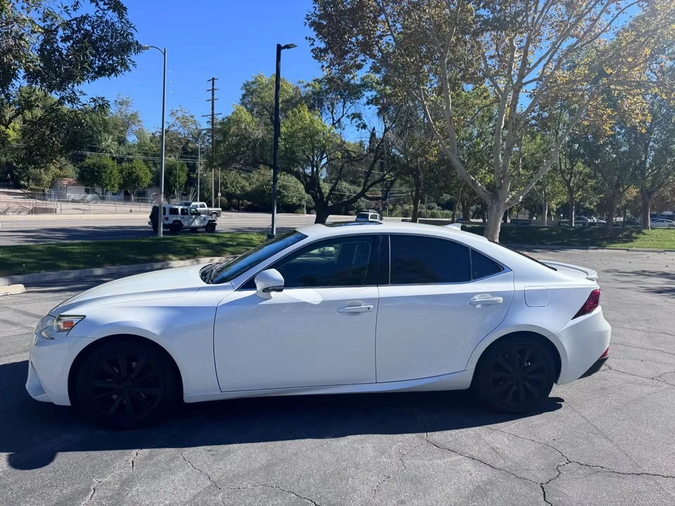 2014 Lexus IS 3rd Gen - Image 6 of 20