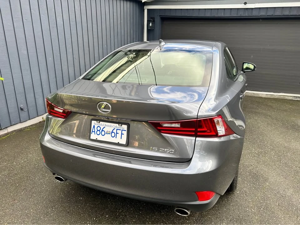2014 Lexus IS 3rd Gen - Image 5 of 10