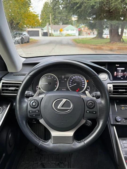 2014 Lexus IS 3rd Gen - Image 14 of 20