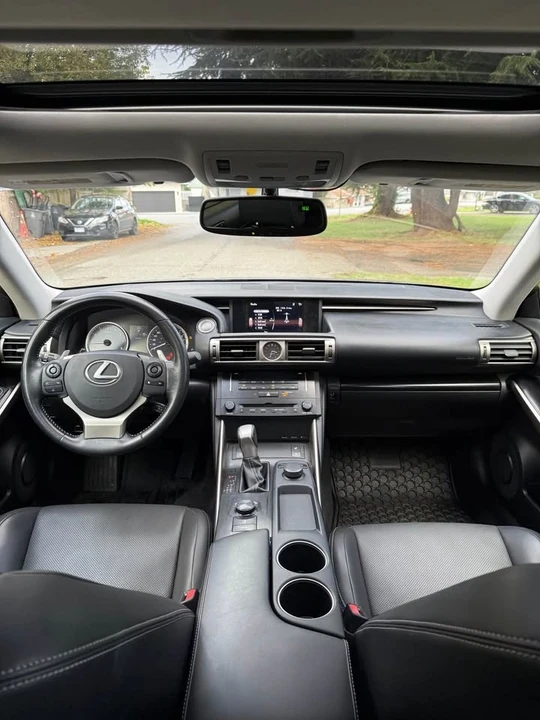 2014 Lexus IS 3rd Gen - Image 12 of 20