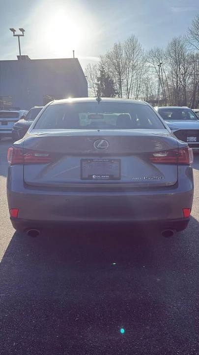 2014 Lexus IS 3rd Gen - Image 4 of 9