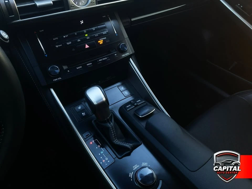 2014 Lexus IS 3rd Gen - Image 15 of 20
