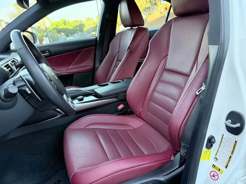 2014 Lexus IS 3rd Gen - Image 5 of 10