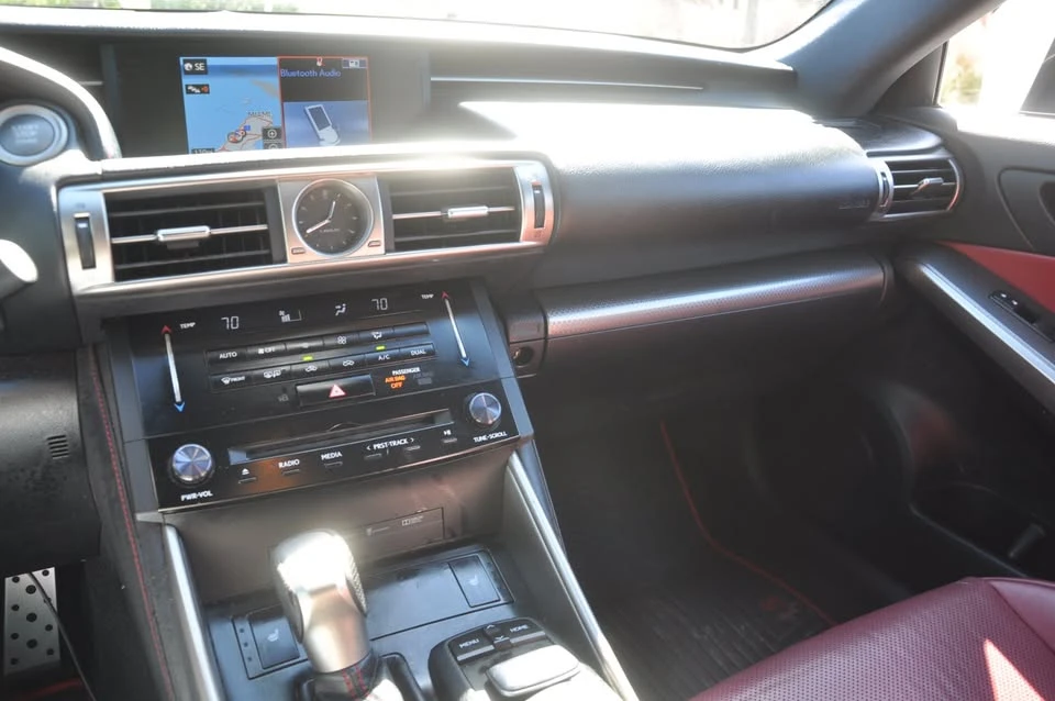 2014 Lexus IS 3rd Gen - Image 18 of 20