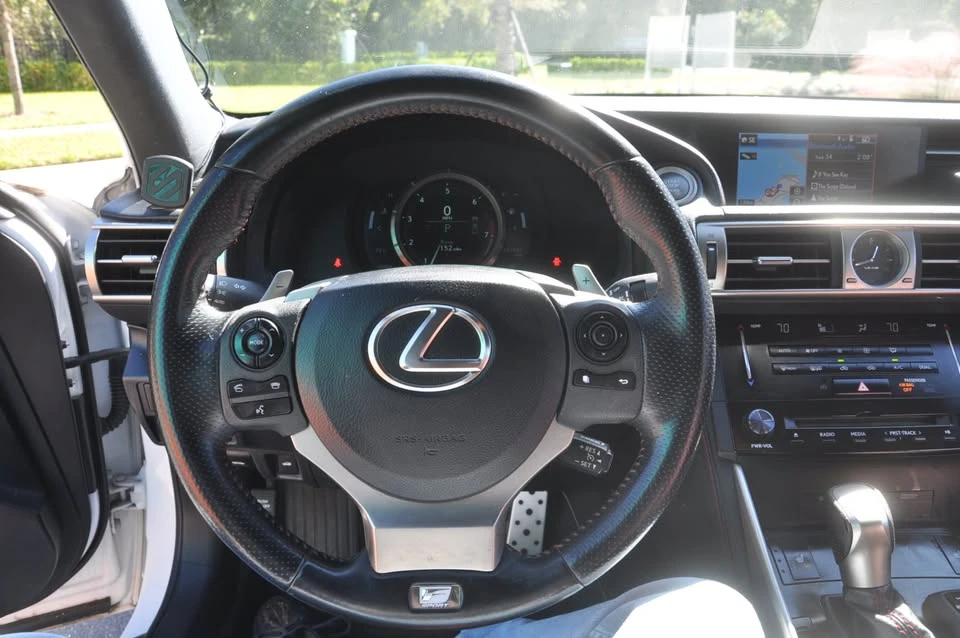 2014 Lexus IS 3rd Gen - Image 19 of 20