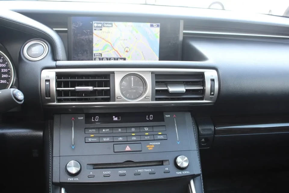 2014 Lexus IS 3rd Gen - Image 5 of 10