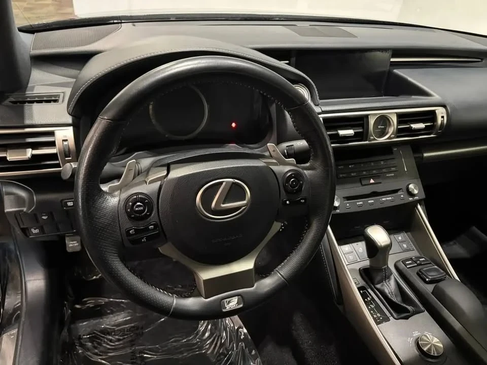 2014 Lexus IS 3rd Gen - Image 6 of 10