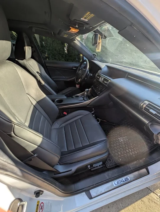 2014 Lexus IS 3rd Gen - Image 9 of 10