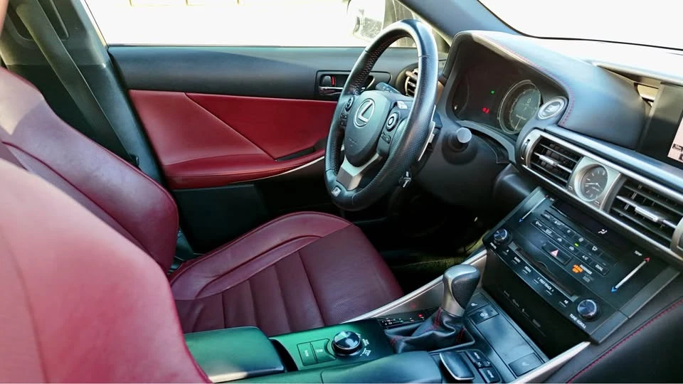 2014 Lexus IS 3rd Gen - Image 13 of 20