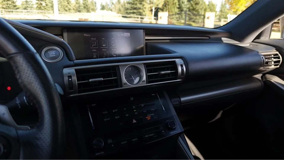 2014 Lexus IS 3rd Gen - Image 15 of 20