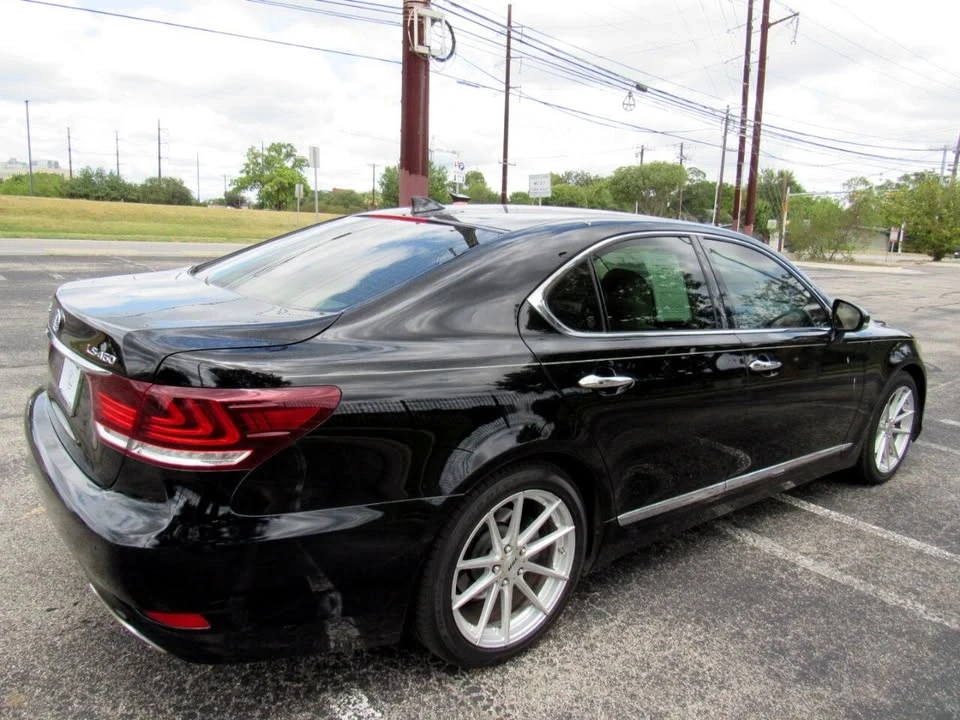 2014 Lexus LS 4th Gen - Image 5 of 19