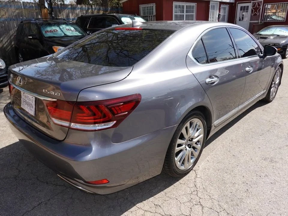 2014 Lexus LS 4th Gen - Image 5 of 9