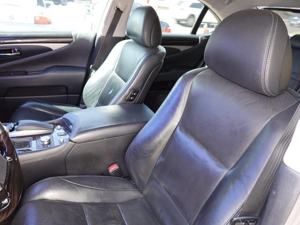 2014 Lexus LS 4th Gen - Image 7 of 9
