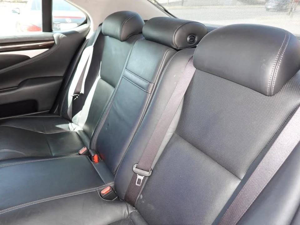 2014 Lexus LS 4th Gen - Image 9 of 9