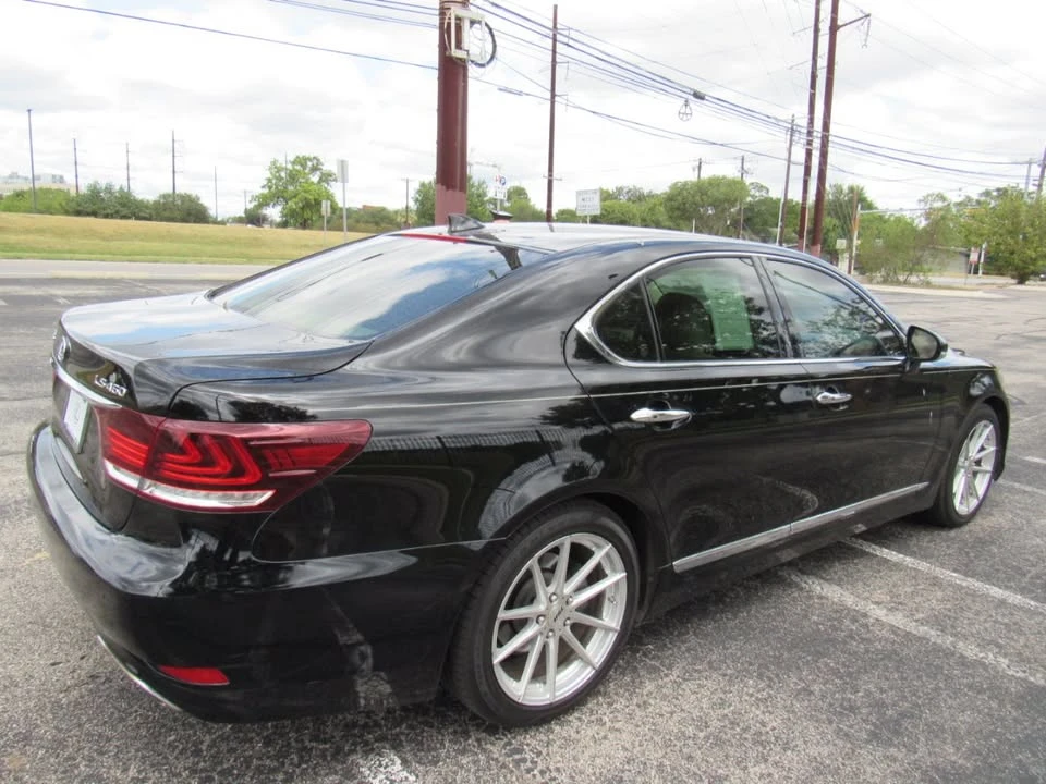 2014 Lexus LS 4th Gen - Image 5 of 19