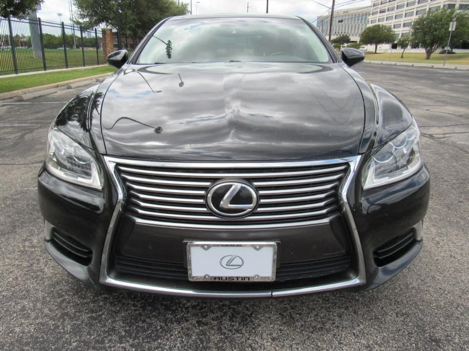 2014 Lexus LS 4th Gen - Image 2 of 19