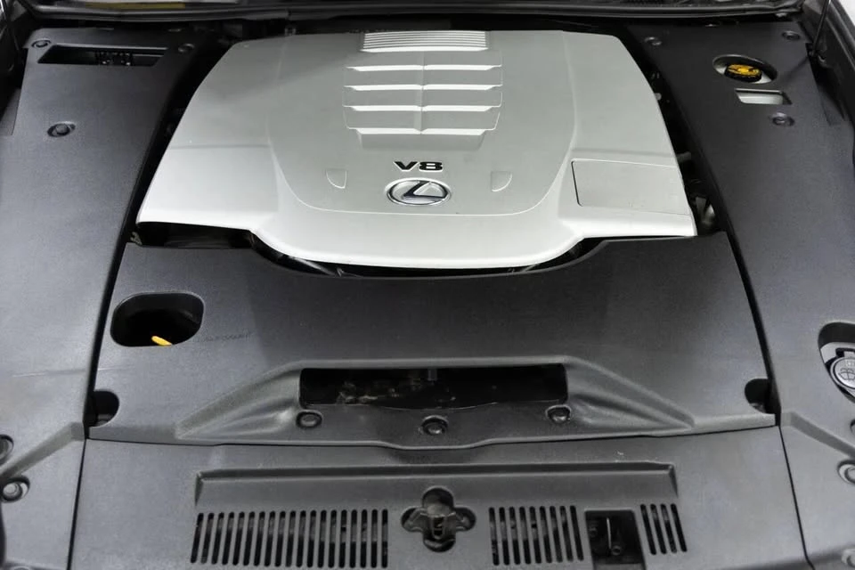 2014 Lexus LS 4th Gen - Image 5 of 20