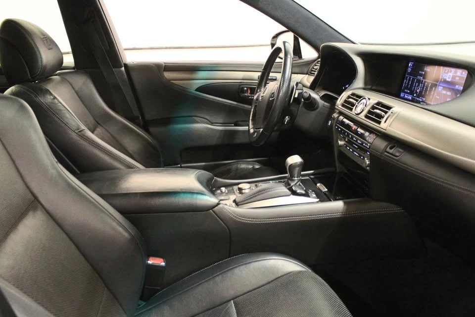 2014 Lexus LS 4th Gen - Image 6 of 10