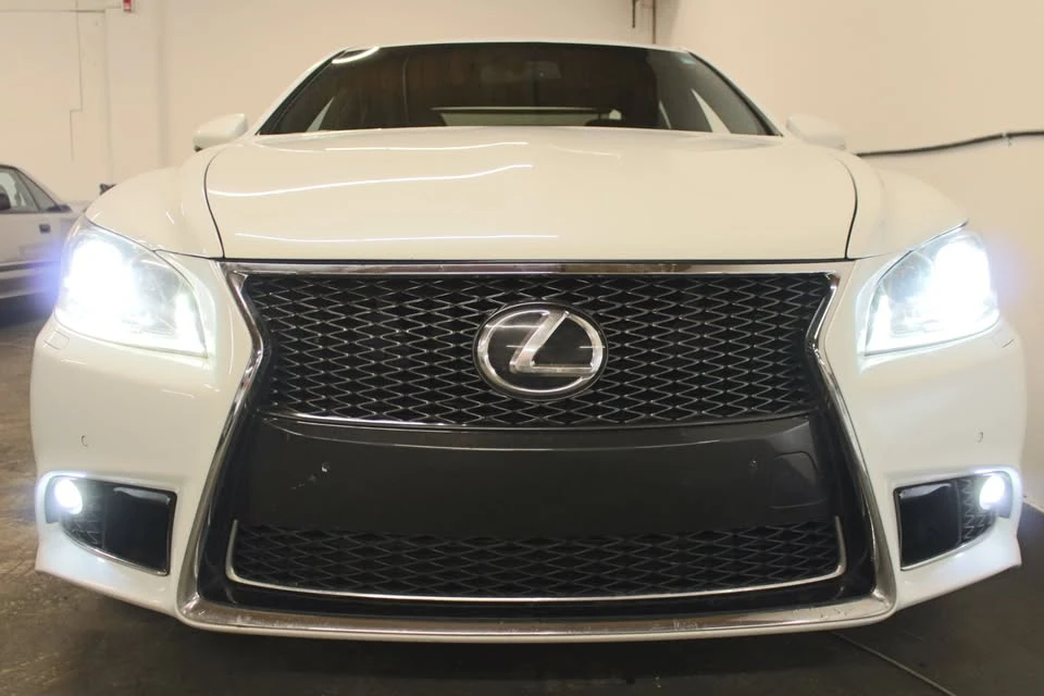 2014 Lexus LS 4th Gen - Image 3 of 10