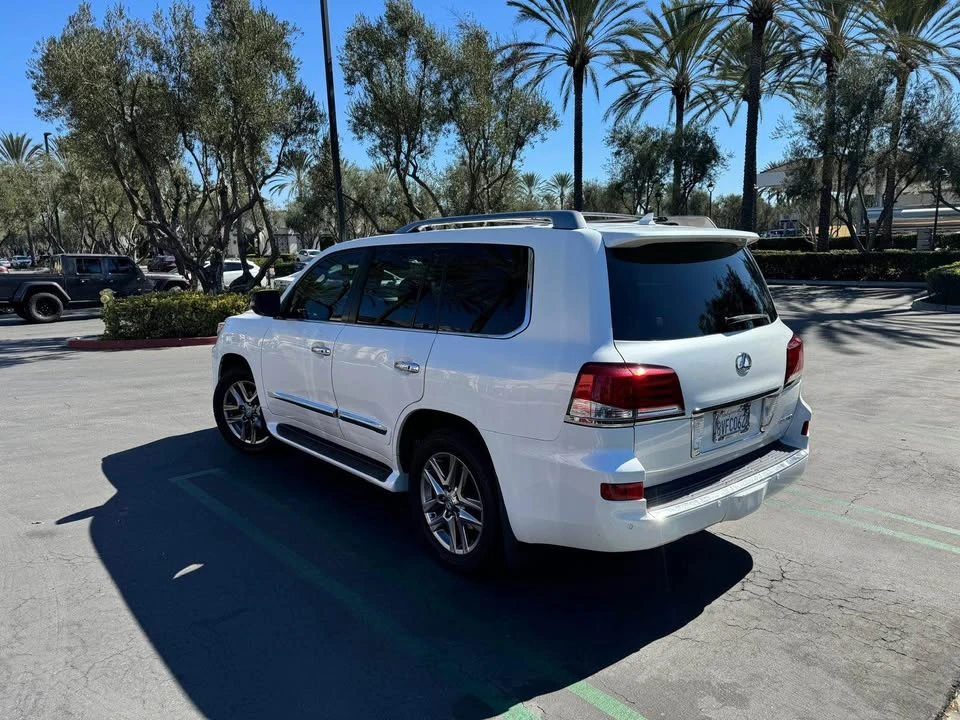2014 Lexus LX 3rd Gen - Image 9 of 10