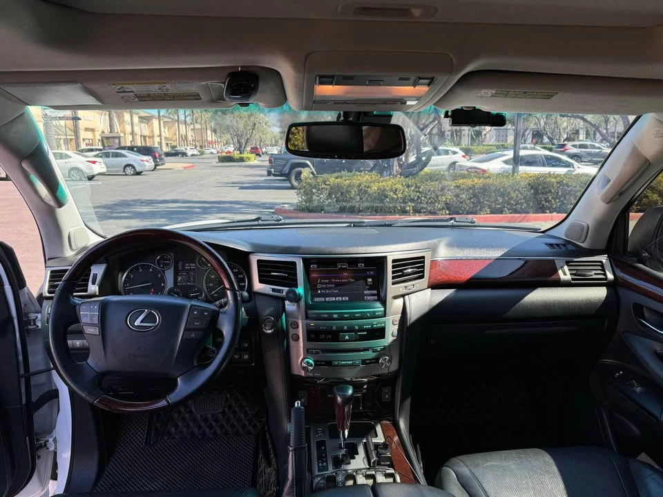 2014 Lexus LX 3rd Gen - Image 8 of 10