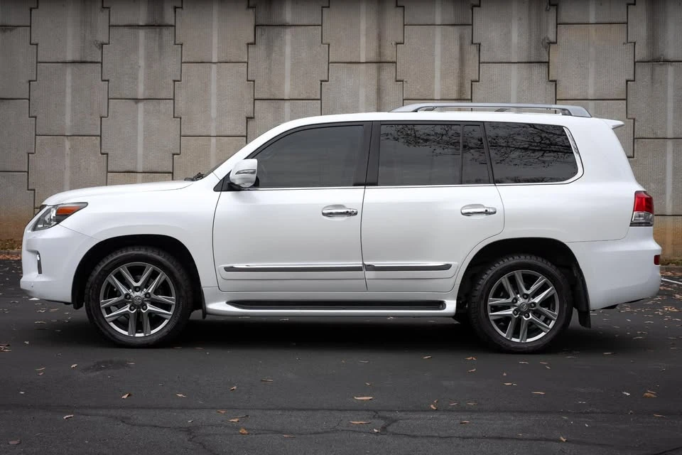 2014 Lexus LX 3rd Gen - Image 4 of 12