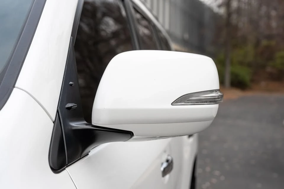 2014 Lexus LX 3rd Gen - Image 13 of 15