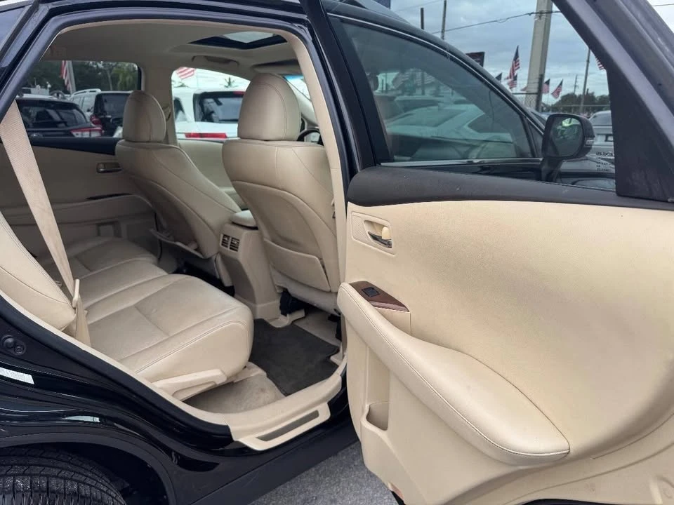 2014 Lexus RX 3rd Gen - Image 16 of 19