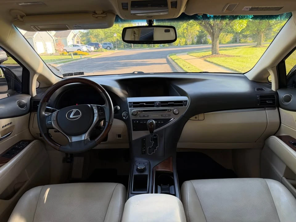 2014 Lexus RX 3rd Gen - Image 11 of 14