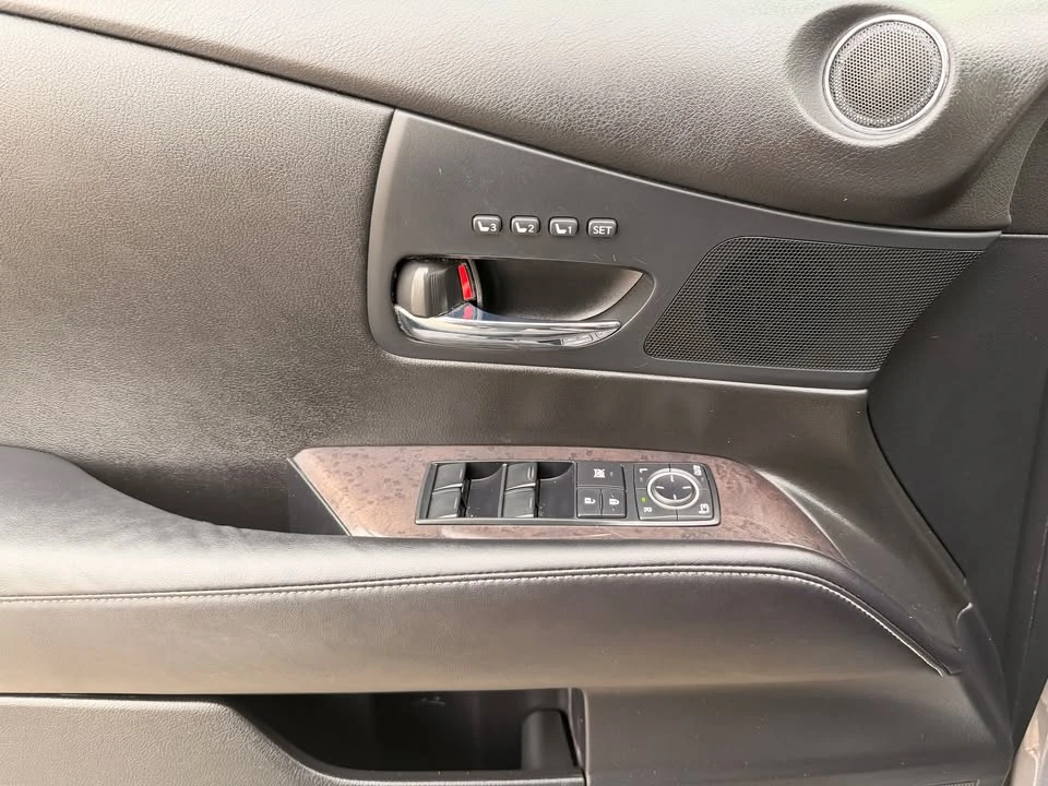 2014 Lexus RX 3rd Gen - Image 8 of 20