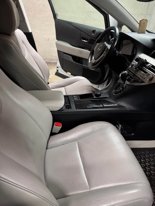 2014 Lexus RX 3rd Gen - Image 10 of 12