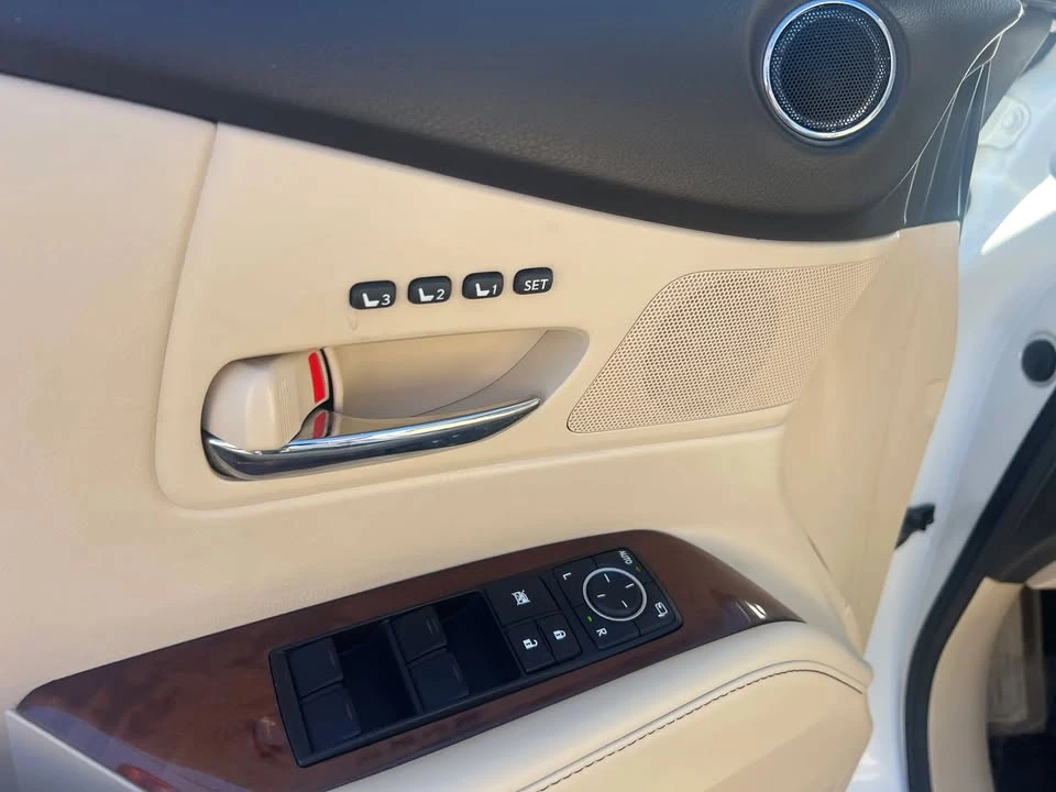 2014 Lexus RX 3rd Gen - Image 13 of 18