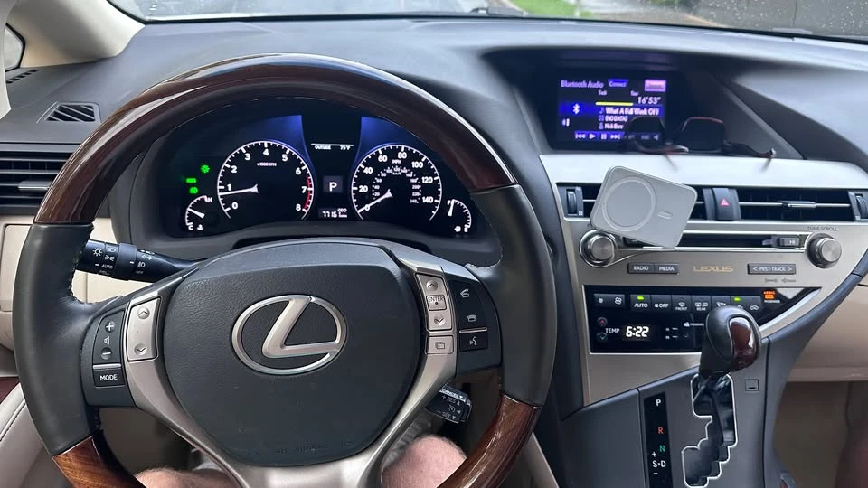 2014 Lexus RX 3rd Gen - Image 4 of 11