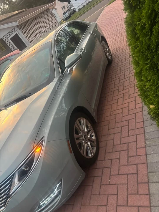 2014 Lincoln Continental Mark VII - Image 3 of 10