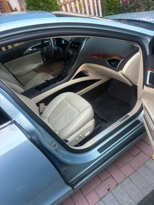 2014 Lincoln Continental Mark VII - Image 9 of 10