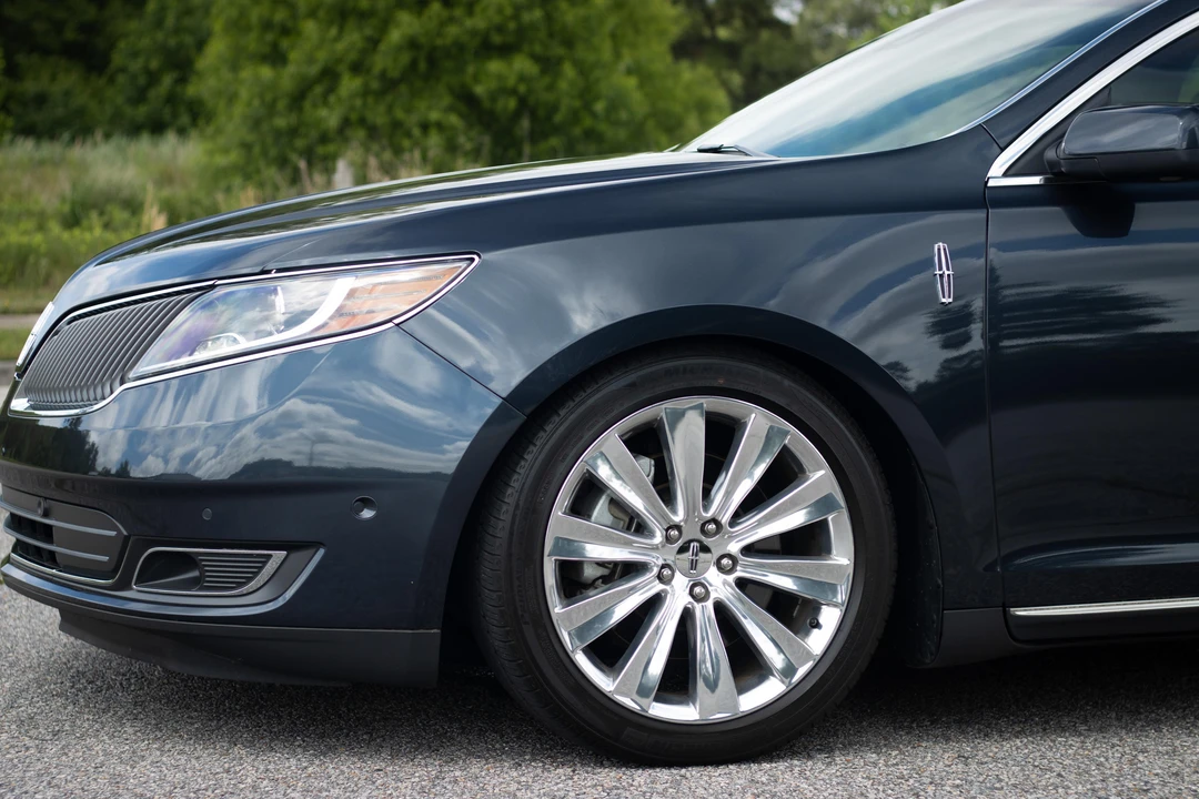 2014 Lincoln MKS - Image 20 of 31