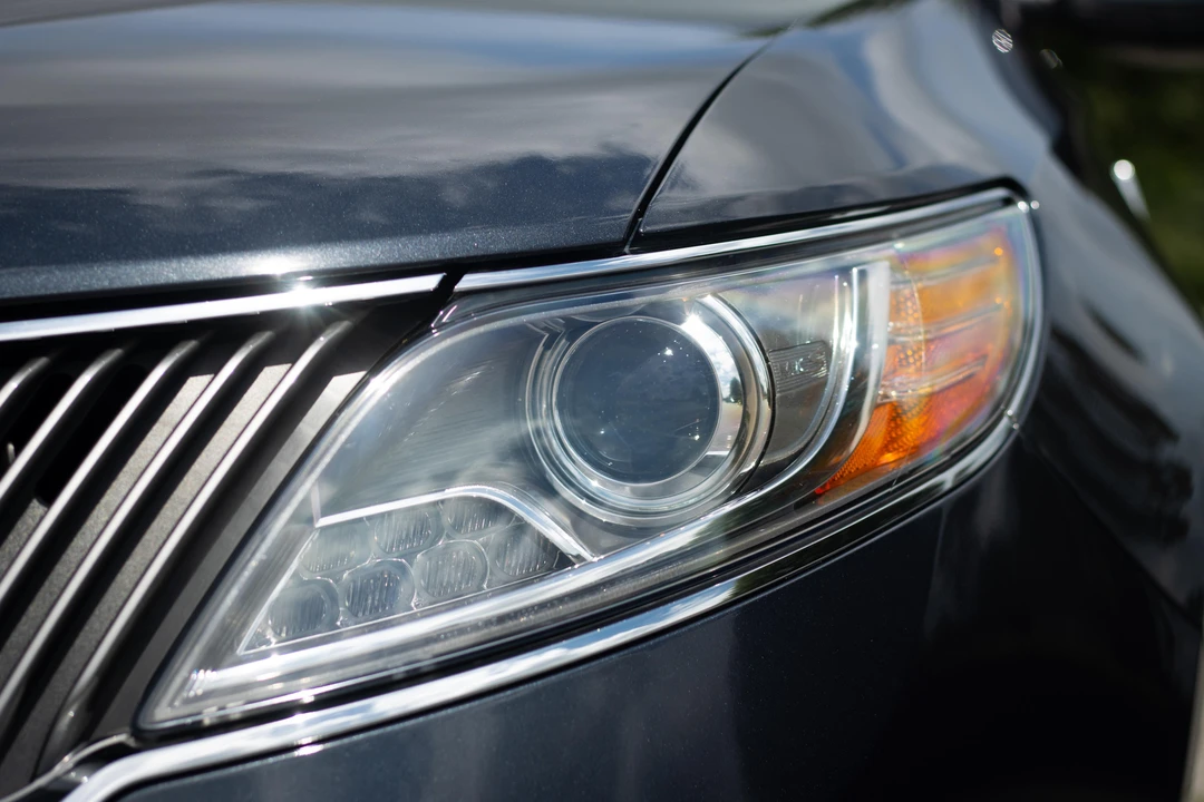 2014 Lincoln MKS - Image 18 of 31