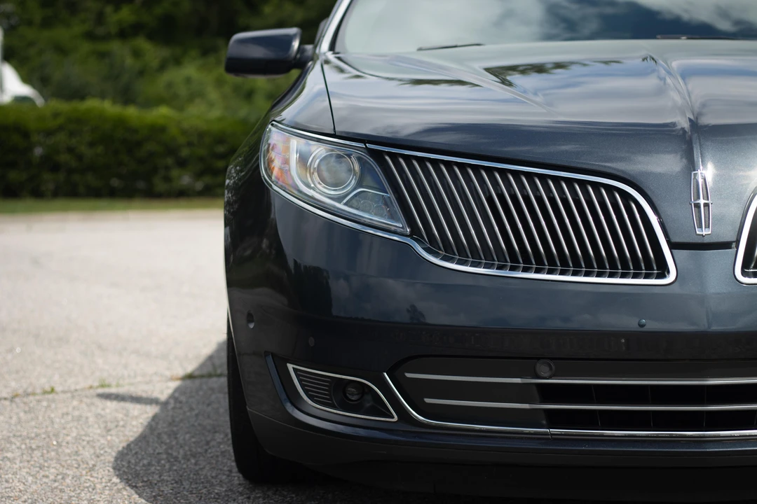 2014 Lincoln MKS - Image 14 of 31