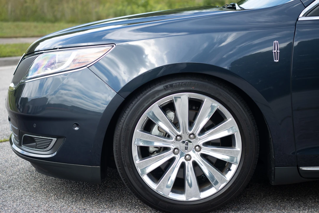 2014 Lincoln MKS - Image 22 of 31